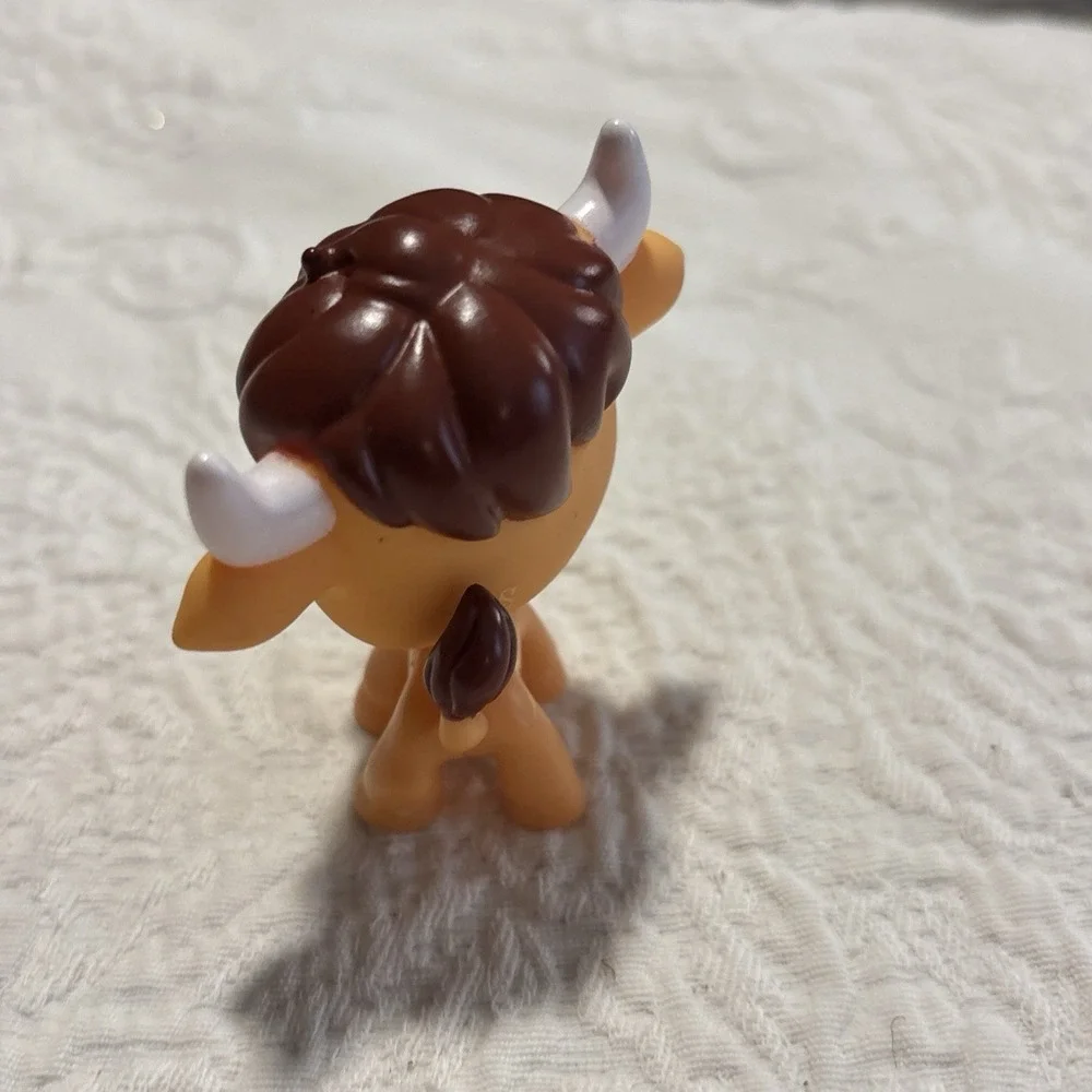 RARE G7 LPS - Bull #5 Highland Cow Petshop - Littlest Pet Shop